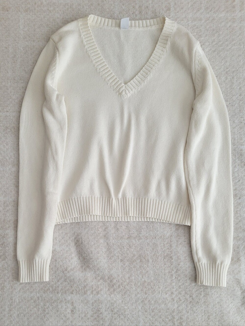 Twik Simons White V-neck Knit Sweater